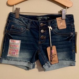 Hippie Girl(BNWT)Girl’s Size 7 Denim Cuff Shorts!